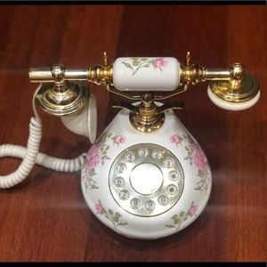 French Style Telephone Decor